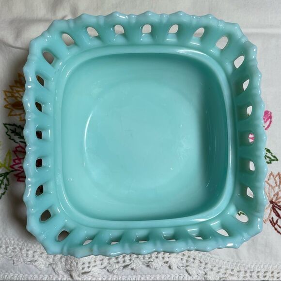Vintage Rare Fostoria Aqua Turquoise Milk Glass Depression pressed glass dish - Picture 8 of 17